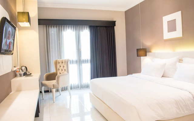 Luminor Hotel Jember by WH