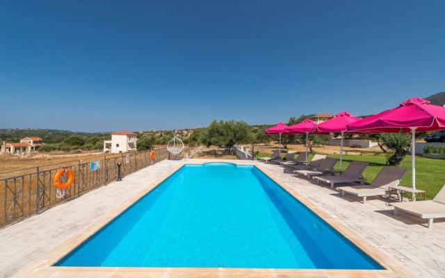 Nostos Studios & Apartments