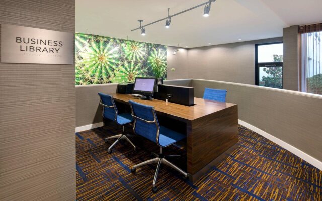 Courtyard by Marriott Addison Midway