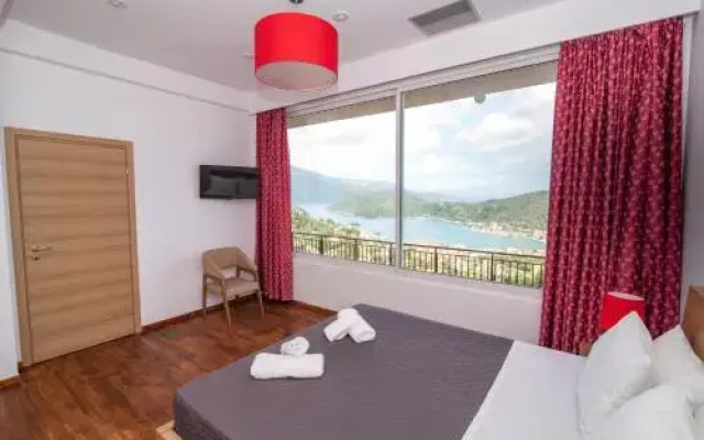 Calypso Apartments