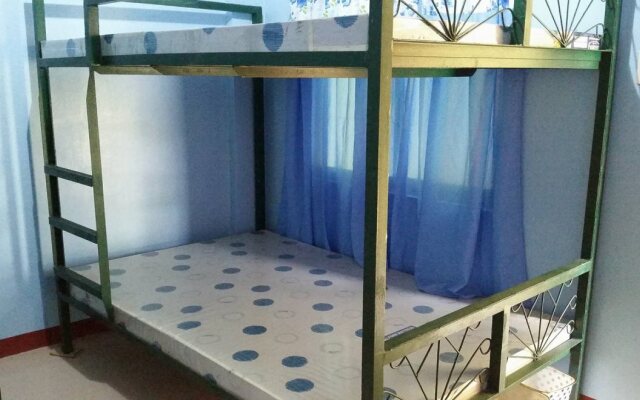 RMS Travellers Inn - Hostel