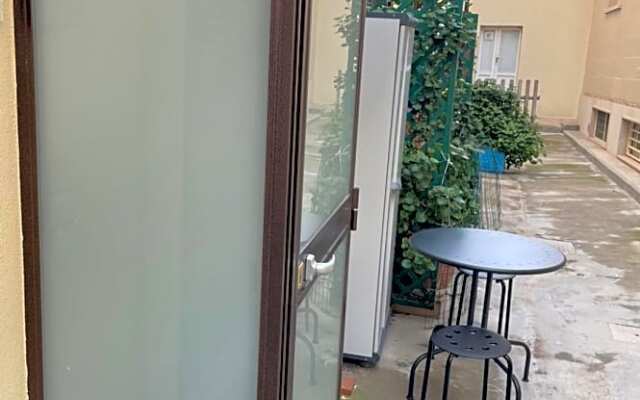 Mory&Clary Cave Palese Airport