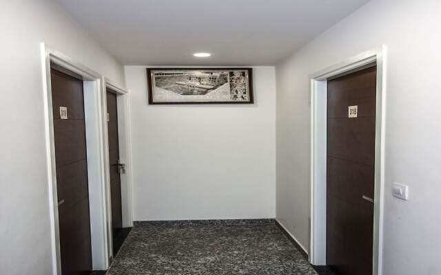 OYO 14891 Madhav Villa