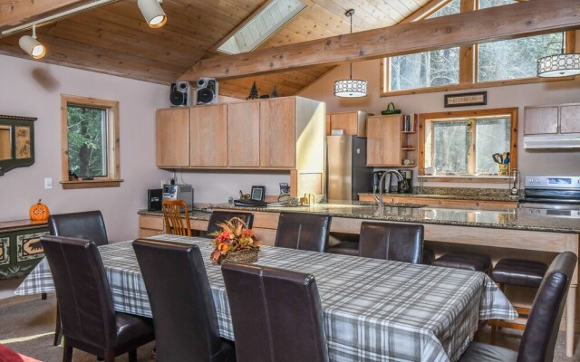 Finn McCool's 5 Bedroom House