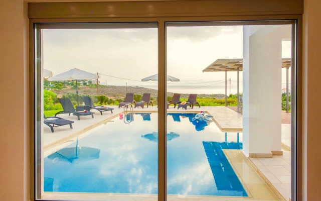Pool Villa Stella Crete 500m From sea