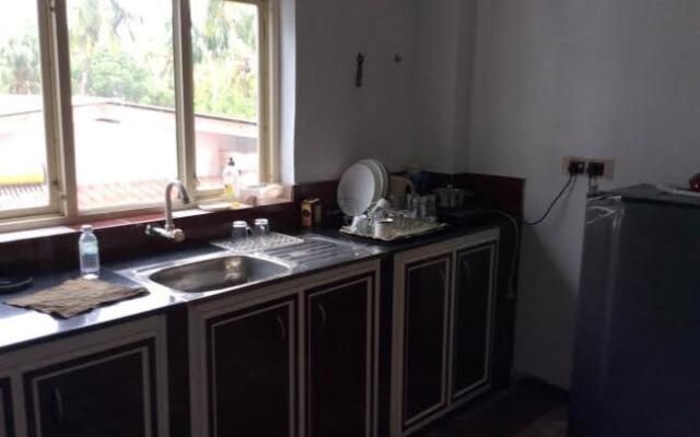 Redrose Service Apartment