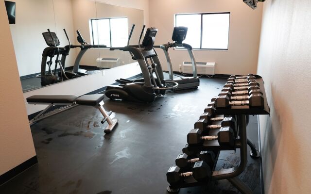 Brookstone Inn And Suites