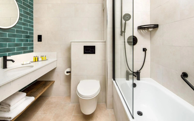 Delta Hotels by Marriott Warwick