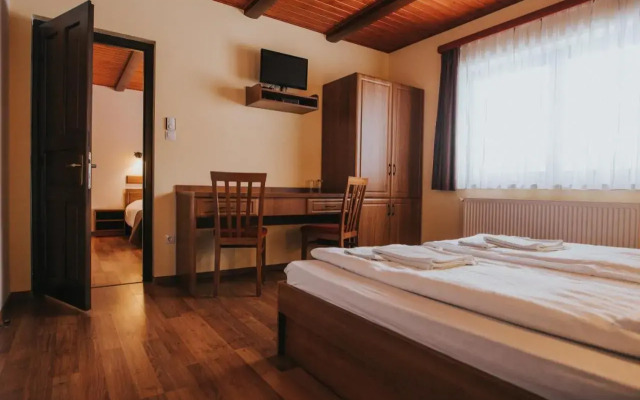 Complex turistic Han Pescaresc