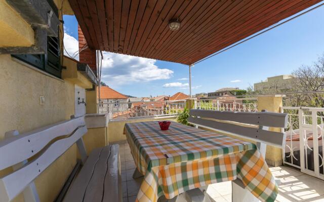 Apartment Ivanka in Omis