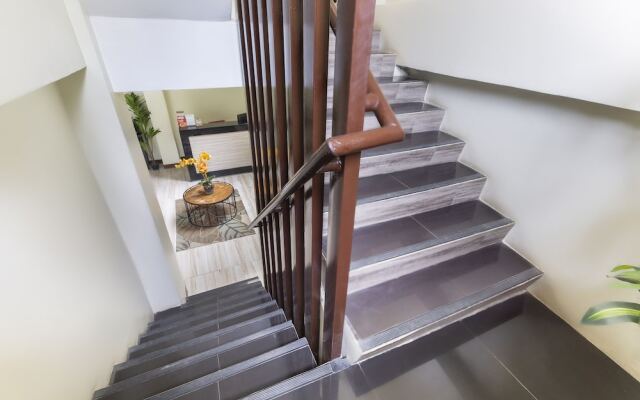 OYO 540 Verovino Suites
