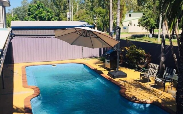 Emerald Highlands Motel