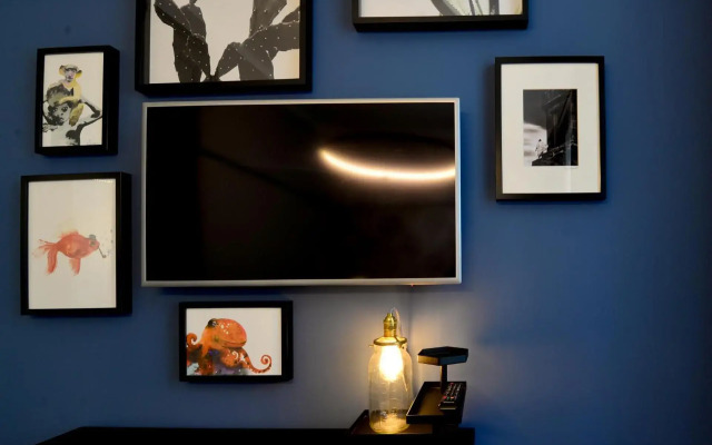 Chic And Modern In Hip Area