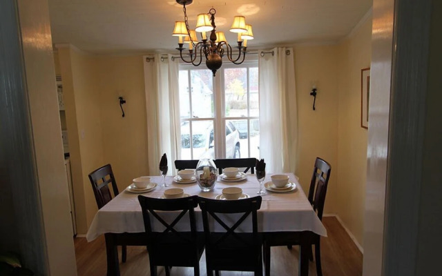Riverview Cottages