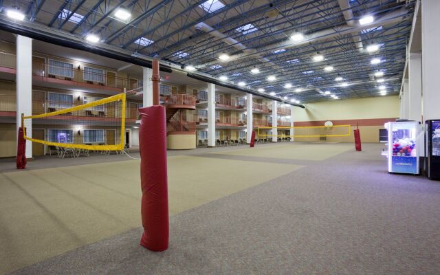 Holiday Inn & Suites St. Cloud by IHG