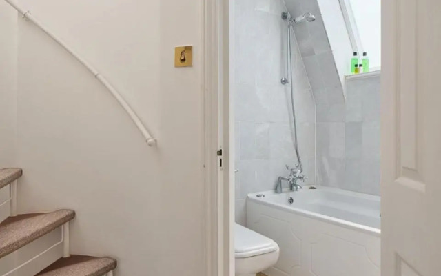Stylish 3 bedroom town house
