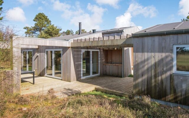 6 Person Holiday Home in Romo