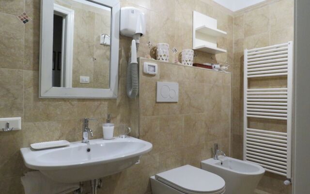 Palazzo De Tomasi B&B