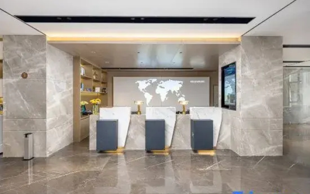 Kyriad Hotel (Lincang Washan Fengcheng Branch)