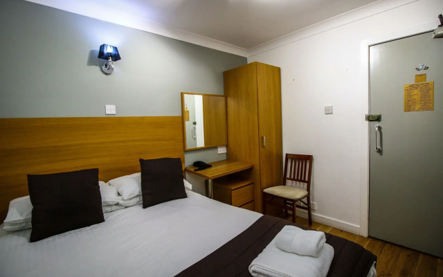 Charing Cross Hotel