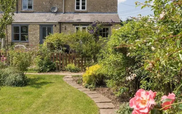 Plum Guide - Rollright Retreat
