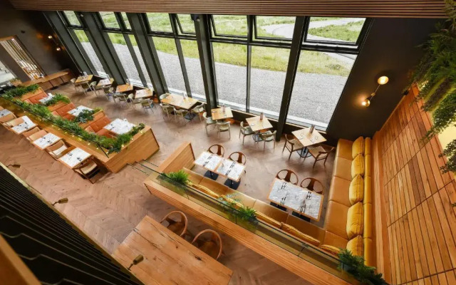 Bracken Hide Hotel