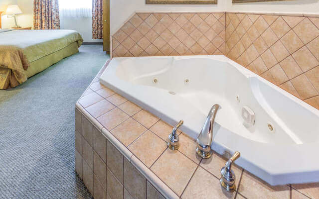 Super 8 By Wyndham Monteagle Tn