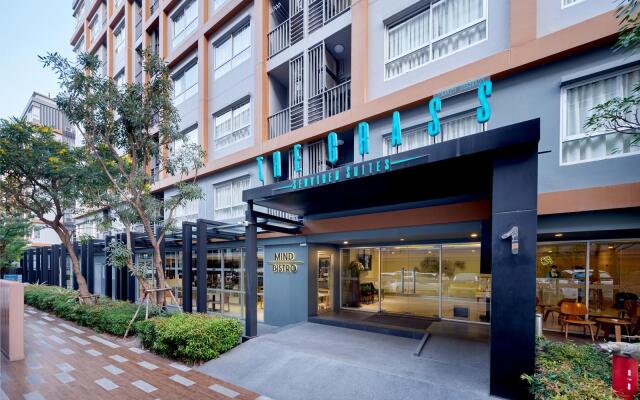 The Grass Serviced Suites by At Mind