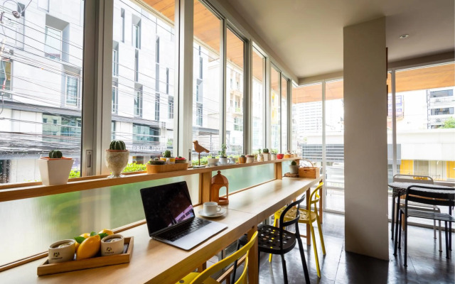 Lemontea hotel