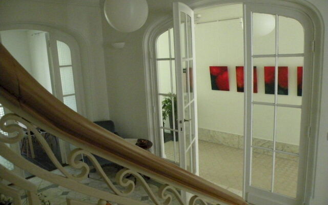 Living in Brûsel, Urban B&B
