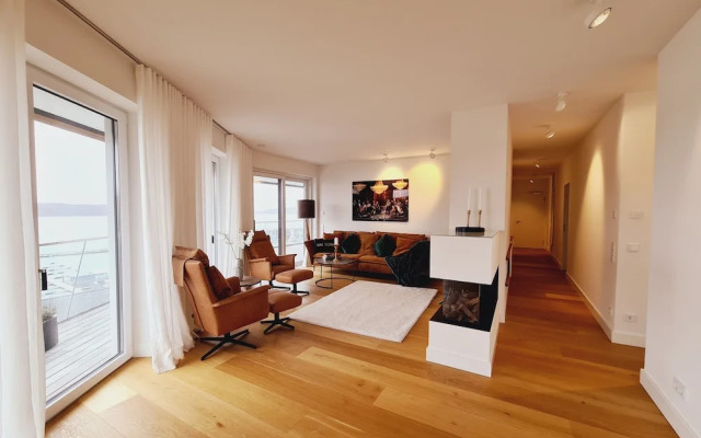 Penthouse Diamond View at Yacht Harbour