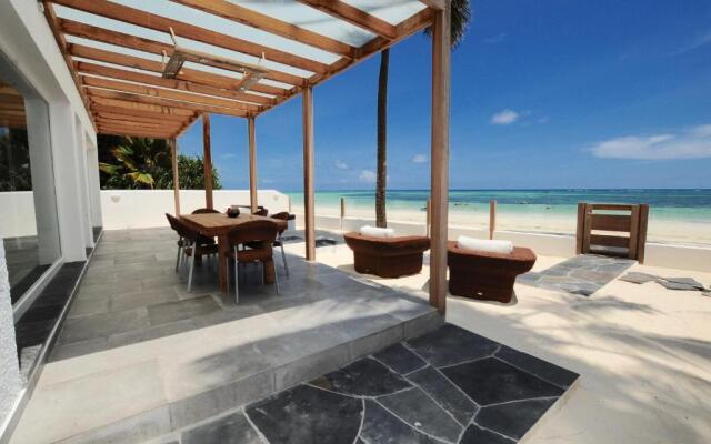 Amani Home - Moja Private Beach Suite