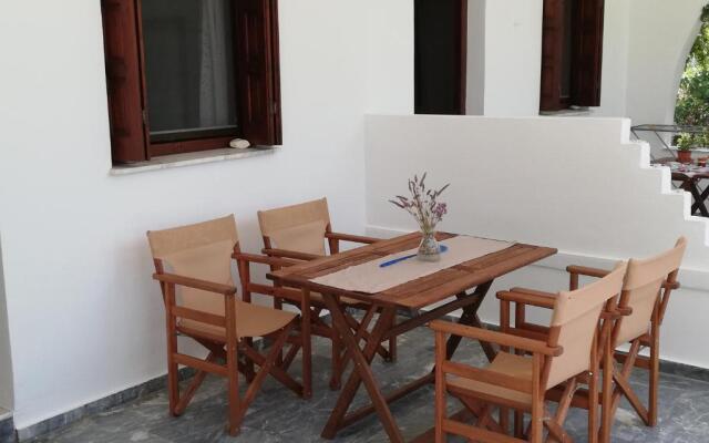 Pansion Katerina Skyros
