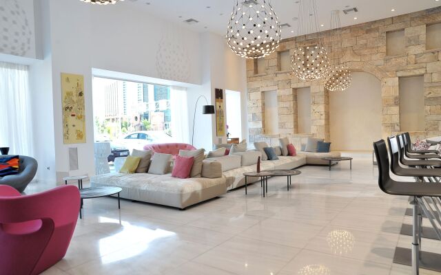 Athenaeum Grand Hotel