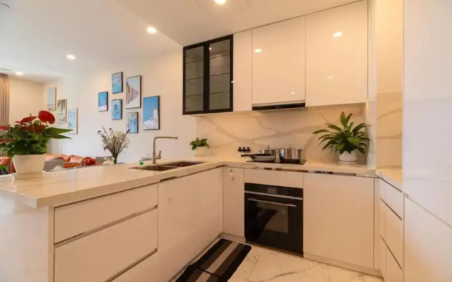 Metropole Deluxe Apartment View City