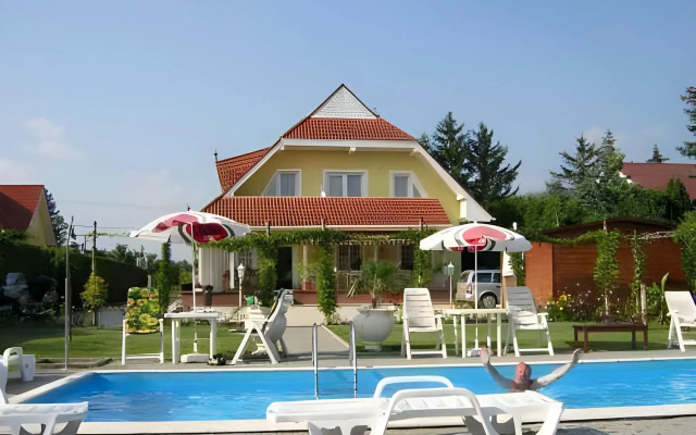 Lorelei Pension	
