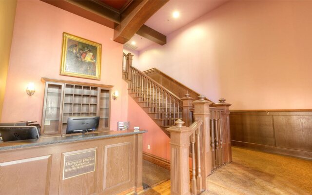 Montvale Hotel