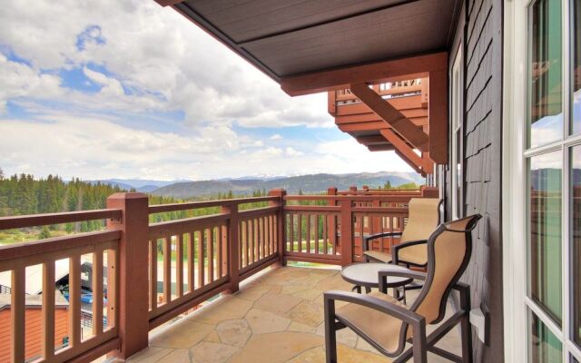 One Ski Hill Place S8325