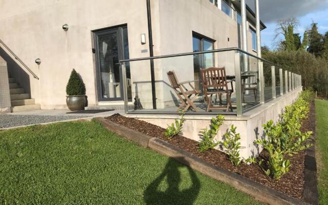 Lakeside Apartment