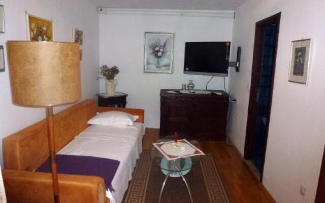Apartments Petrali