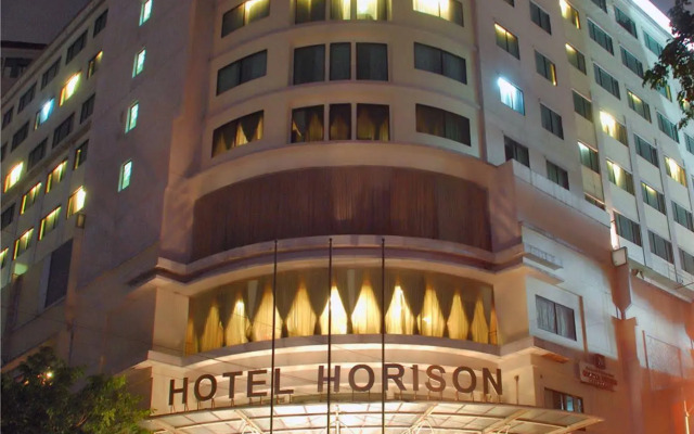 Grand Arkenso Parkview Hotel