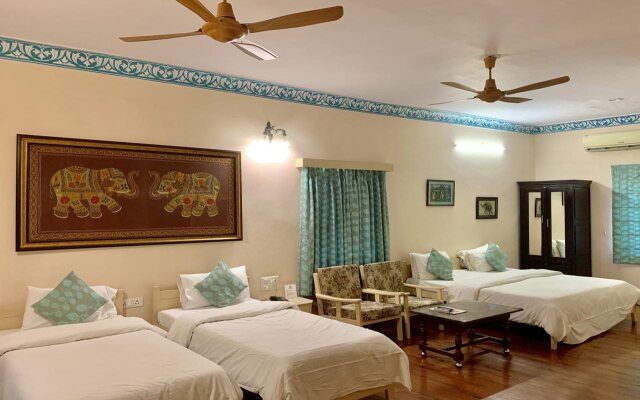 Suryaa Villa - A City Centre Hotel