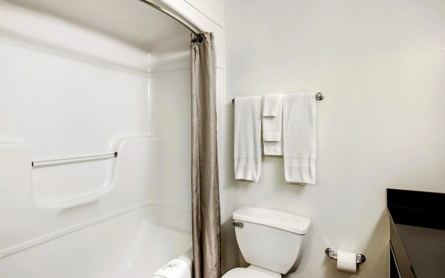 Studio 6 East Brunswick, NJ - NYC Area