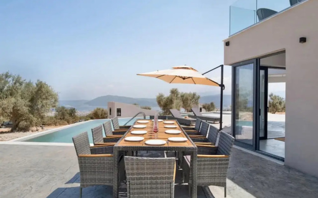 Villa Andria With 5 Bedrooms and 5 Bathrooms