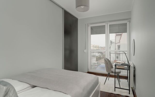 Duplex Apartment in Poznan by Renters
