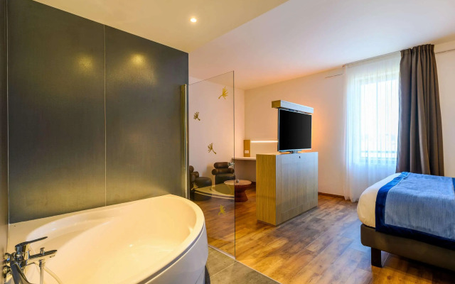 Kyriad Prestige Amiens Poulainville Hotel and SPA