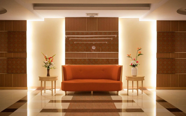 S.M. Grande Residence