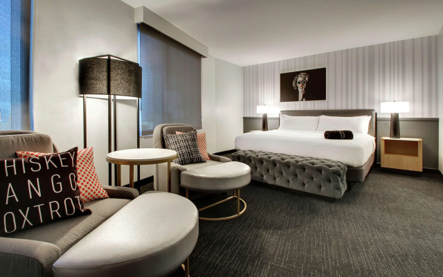 The Rose Hotel Chicago O’Hare, Tapestry Collection by Hilton