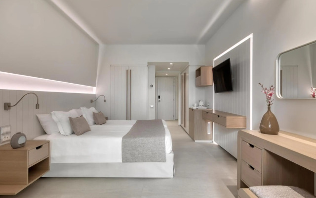 Neptune Luxury Resort