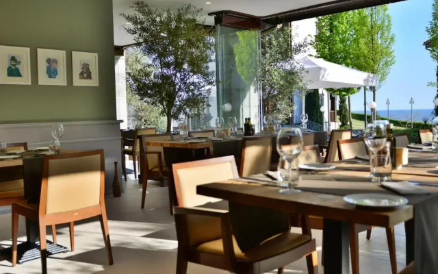 Thracian Cliffs Owners Apartments